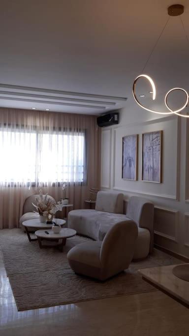 Chez Miguel Appartement Casablanca Avec Piscine Luaran gambar