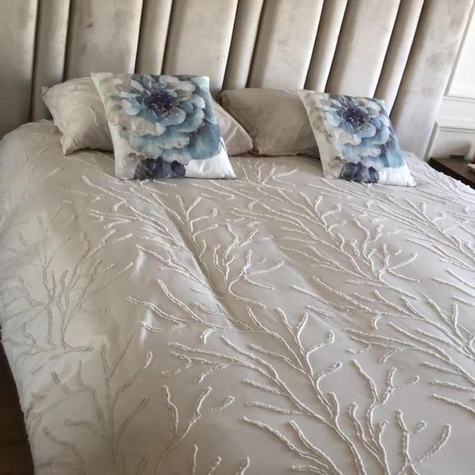 Chez Miguel Appartement Casablanca Avec Piscine Luaran gambar