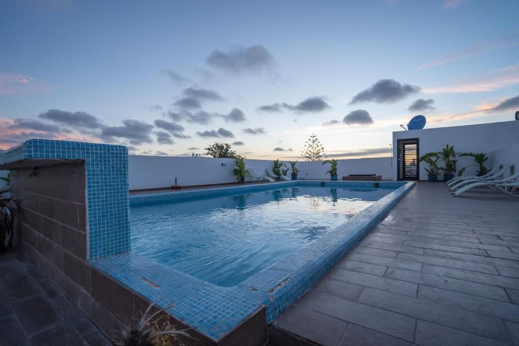 Chez Miguel Appartement Casablanca Avec Piscine Luaran gambar